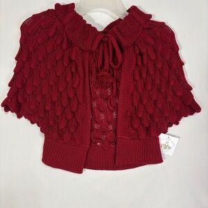 Knitted Cape Girls 4-5T Garnet Soft‎ Pretty Versatile NWT Flaw-Missing 1 PomPom